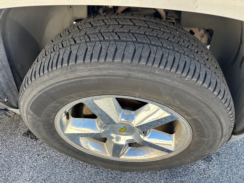 Chevrolet Avalanche Vehicle Full-screen Gallery Image 07