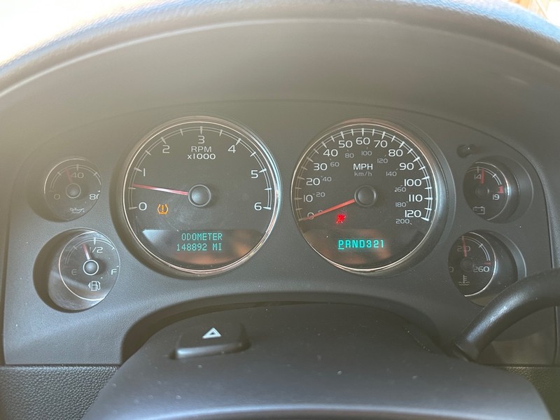 Chevrolet Avalanche Vehicle Full-screen Gallery Image 18