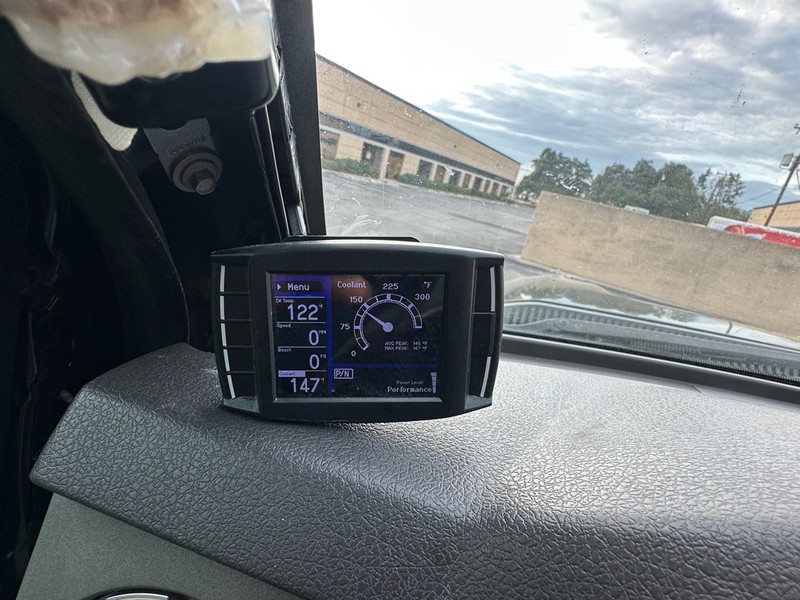 Ford Super Duty F-350 DRW Vehicle Full-screen Gallery Image 33