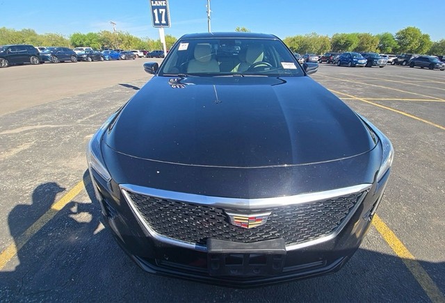Cadillac CT6 Vehicle Full-screen Gallery Image 02