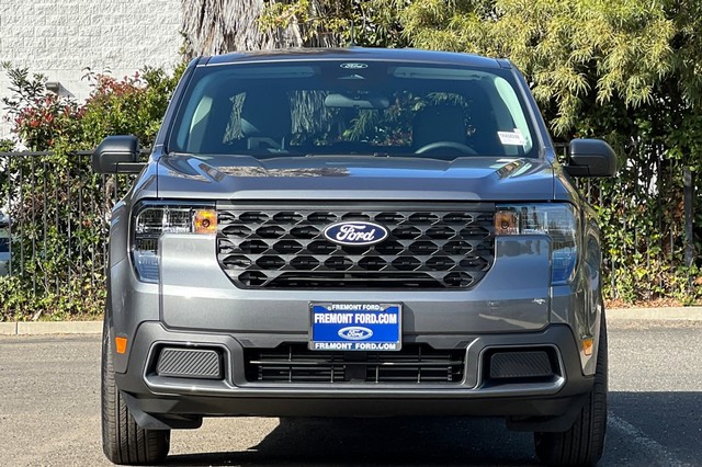 Ford Maverick Vehicle Full-screen Gallery Image 08