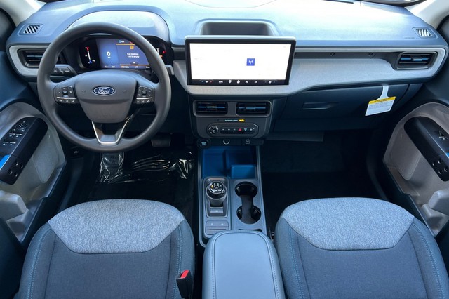 Ford Maverick Vehicle Full-screen Gallery Image 13