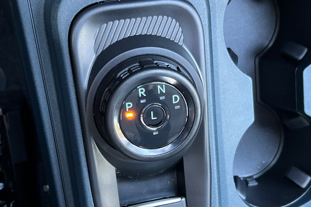 Ford Maverick Vehicle Full-screen Gallery Image 21