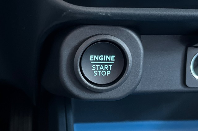 Ford Maverick Vehicle Full-screen Gallery Image 22