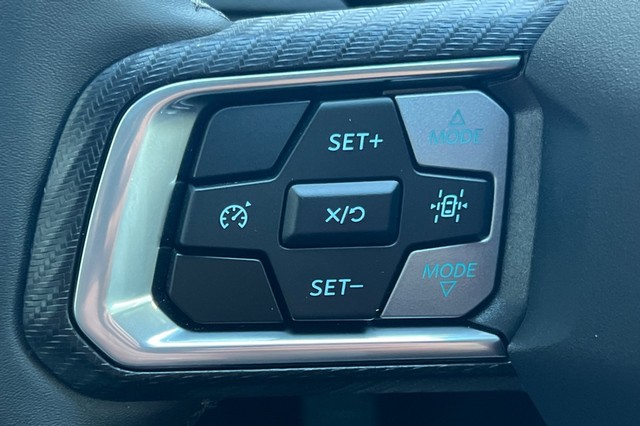 Ford Mustang Vehicle Full-screen Gallery Image 24