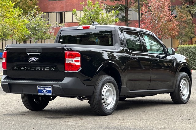 Ford Maverick Vehicle Full-screen Gallery Image 03