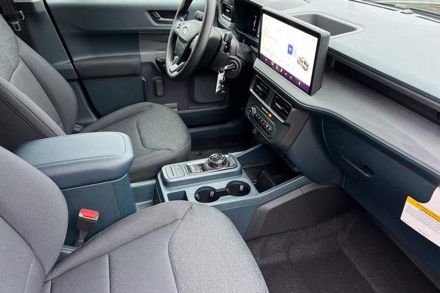 Ford Maverick Vehicle Full-screen Gallery Image 15