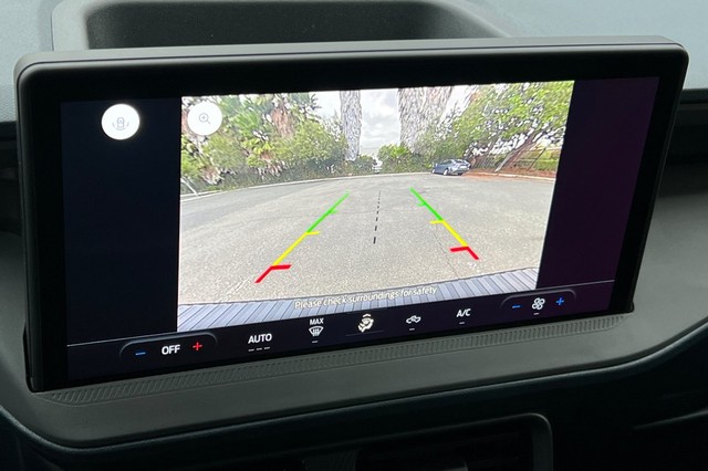 Ford Maverick Vehicle Full-screen Gallery Image 19