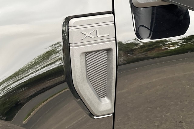 Ford Maverick Vehicle Full-screen Gallery Image 28