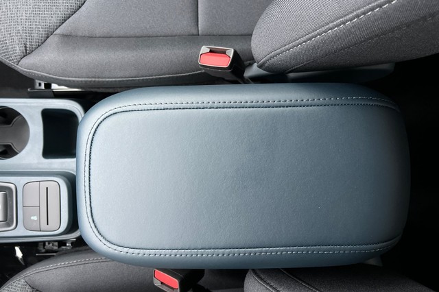 Ford Maverick Vehicle Full-screen Gallery Image 30