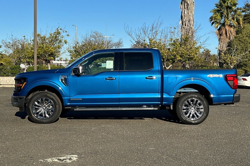 Ford F-150 Vehicle Full-screen Gallery Image 06