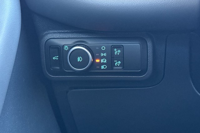 Ford Explorer Vehicle Full-screen Gallery Image 31