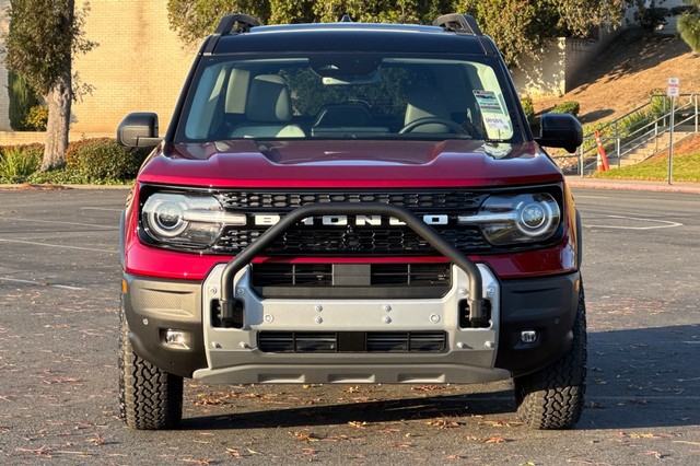 Ford Bronco Sport Vehicle Full-screen Gallery Image 08
