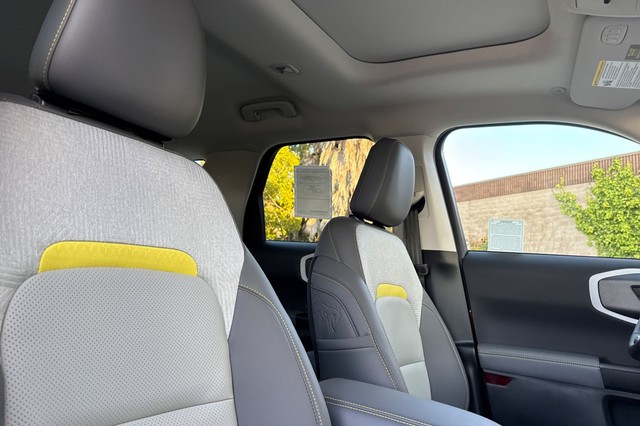 Ford Bronco Sport Vehicle Full-screen Gallery Image 18