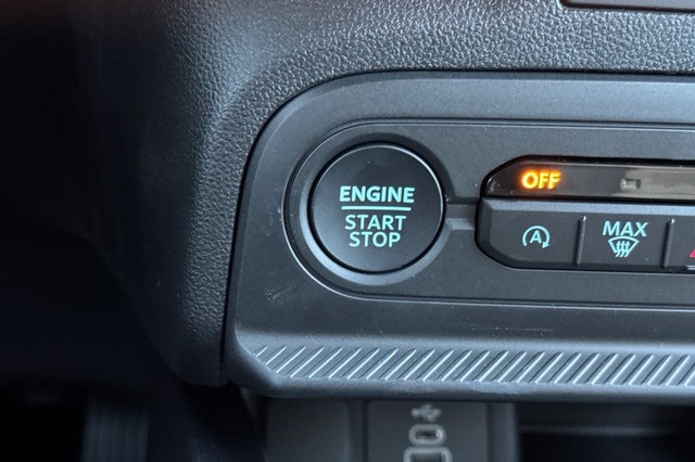 Ford Bronco Sport Vehicle Full-screen Gallery Image 25