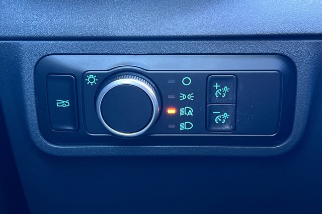 Ford Mustang Vehicle Full-screen Gallery Image 27