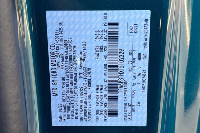 Ford Mustang Vehicle Full-screen Gallery Image 31