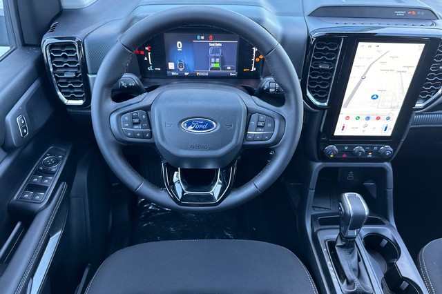 Ford Ranger Vehicle Full-screen Gallery Image 15