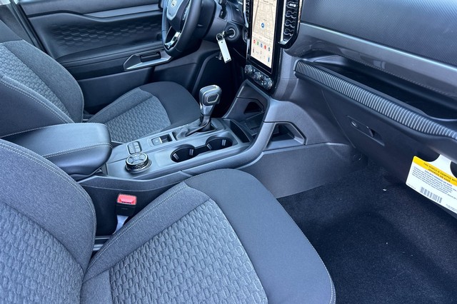 Ford Ranger Vehicle Full-screen Gallery Image 16