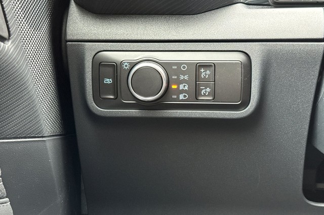 Ford Mustang Vehicle Full-screen Gallery Image 28