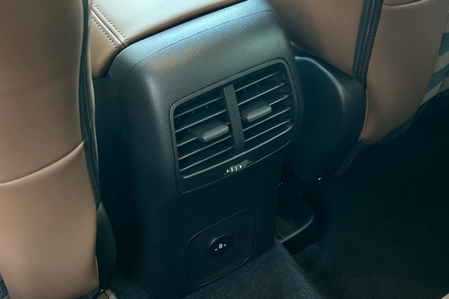 Ford Bronco Sport Vehicle Full-screen Gallery Image 13