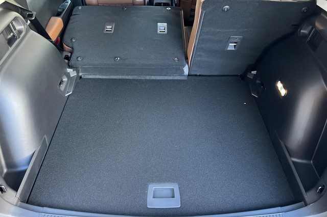 Ford Bronco Sport Vehicle Full-screen Gallery Image 16