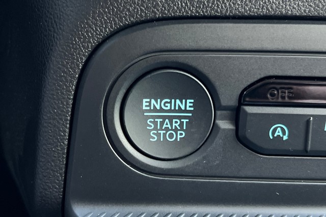 Ford Bronco Sport Vehicle Full-screen Gallery Image 26