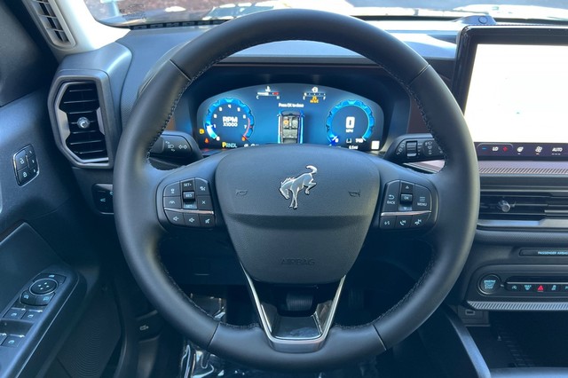 Ford Bronco Sport Vehicle Full-screen Gallery Image 27