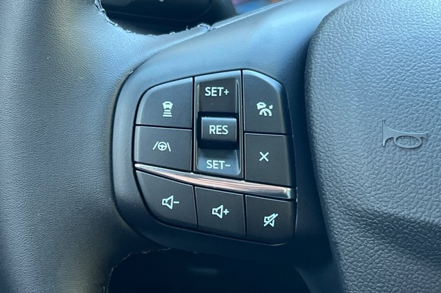 Ford Bronco Sport Vehicle Full-screen Gallery Image 28