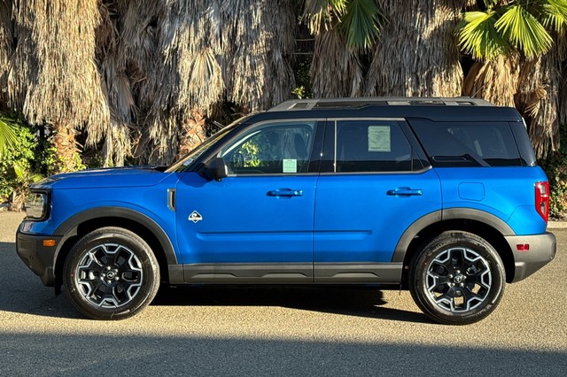 Ford Bronco Sport Vehicle Full-screen Gallery Image 06