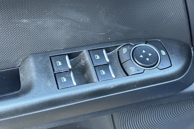 Ford Bronco Sport Vehicle Full-screen Gallery Image 11