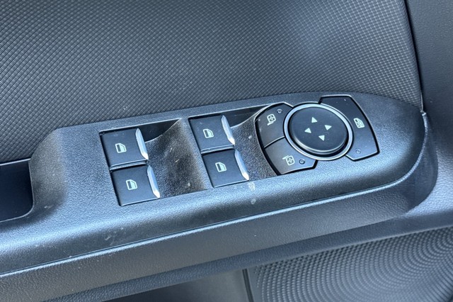 Ford Bronco Sport Vehicle Full-screen Gallery Image 11