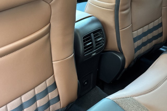 Ford Bronco Sport Vehicle Full-screen Gallery Image 13