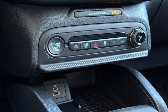 Ford Bronco Sport Vehicle Full-screen Gallery Image 23