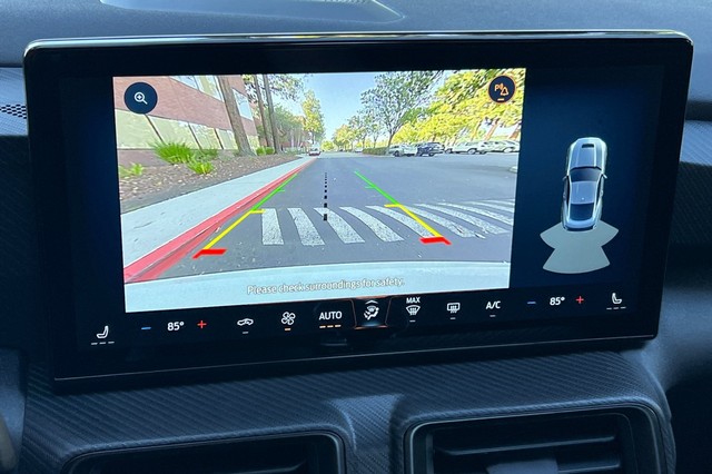 Ford Mustang Vehicle Full-screen Gallery Image 19