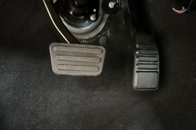 Ford Mustang Vehicle Full-screen Gallery Image 30