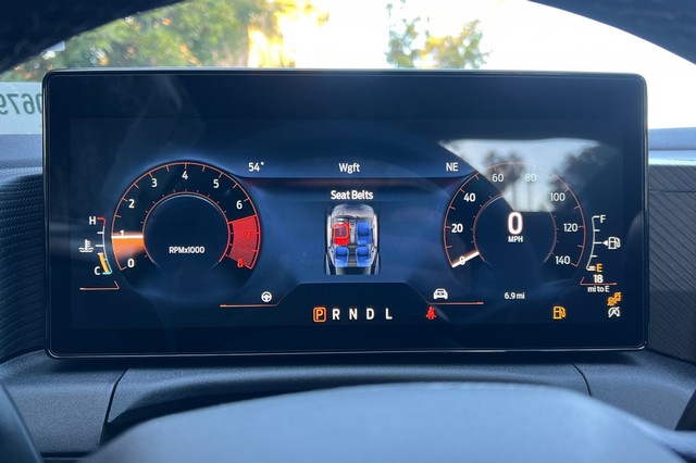 Ford Mustang Vehicle Full-screen Gallery Image 26