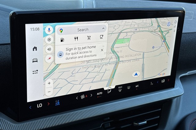 Ford Explorer Vehicle Full-screen Gallery Image 23