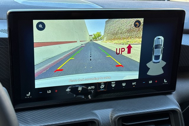 Ford Mustang Vehicle Full-screen Gallery Image 20