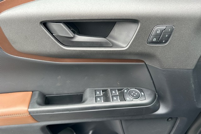 Ford Bronco Sport Vehicle Full-screen Gallery Image 10