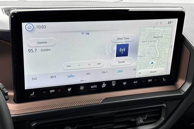 Ford Bronco Sport Vehicle Full-screen Gallery Image 21