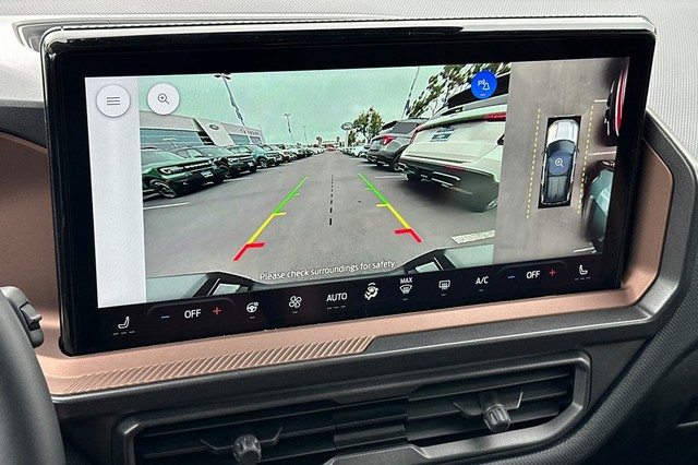 Ford Bronco Sport Vehicle Full-screen Gallery Image 23