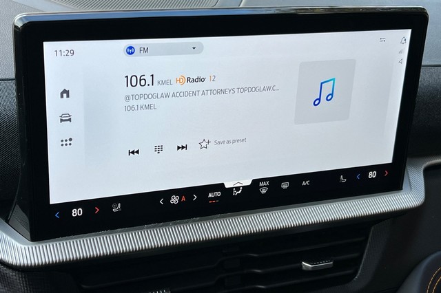 Ford Explorer Vehicle Full-screen Gallery Image 21