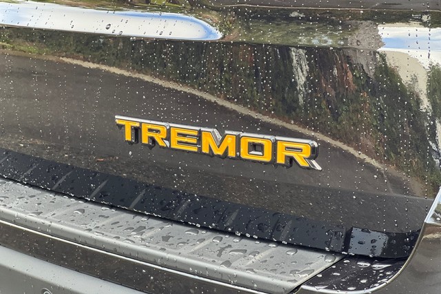 Ford Explorer Vehicle Full-screen Gallery Image 33