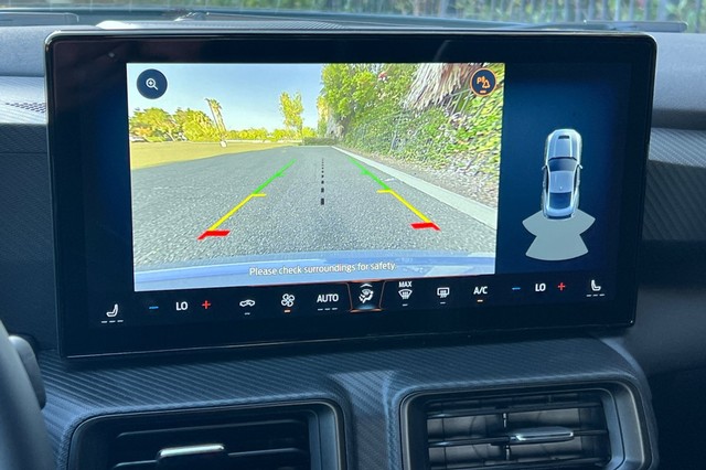 Ford Mustang Vehicle Full-screen Gallery Image 19