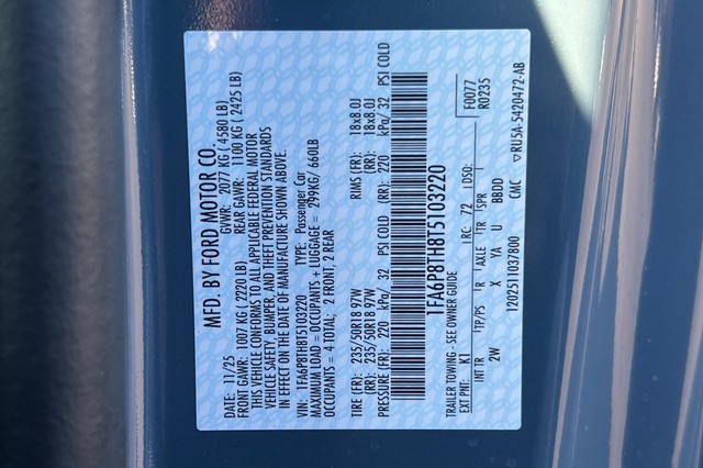 Ford Mustang Vehicle Full-screen Gallery Image 31