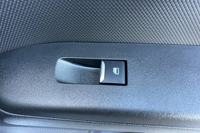 Ford Bronco Sport Vehicle Full-screen Gallery Image 19