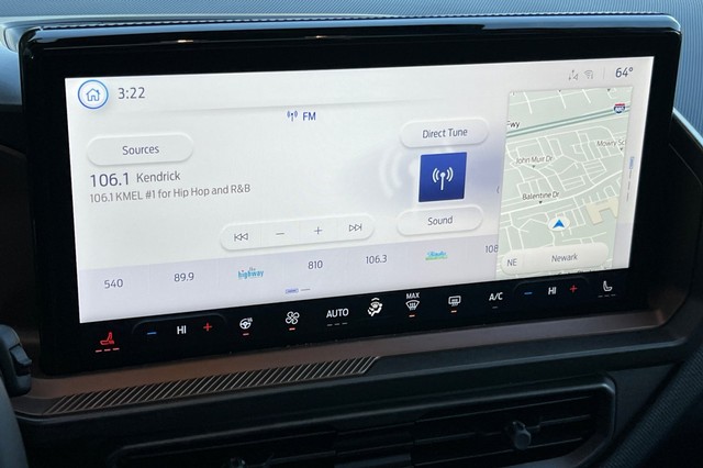 Ford Bronco Sport Vehicle Full-screen Gallery Image 21