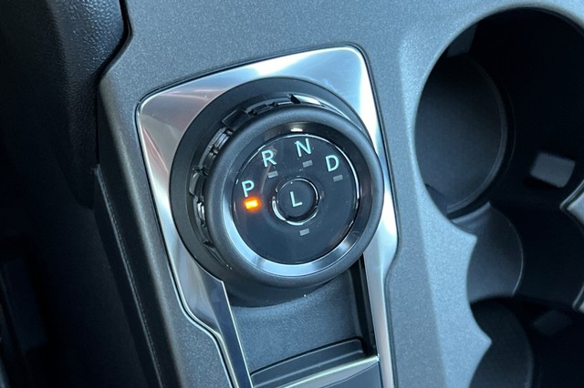 Ford Bronco Sport Vehicle Full-screen Gallery Image 24