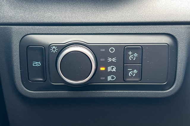 Ford Mustang Vehicle Full-screen Gallery Image 27